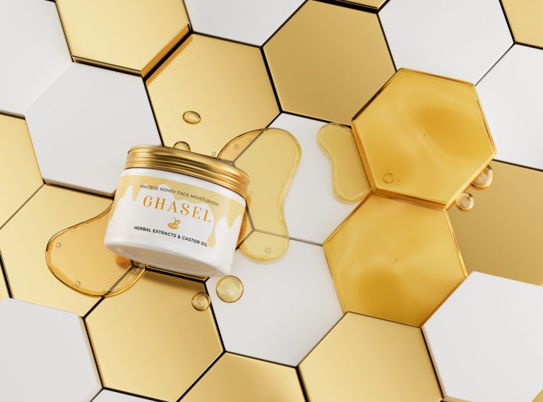 Honig direkt aus Malta in einer süßen Pflege von GHASEL. Maltese Honey Face Moisturiser