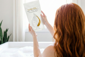 Entdecke das Produkt, das deine regelmäßige Hautpflegeroutine verändern wird: Nanoil Totes Meer Badesalz